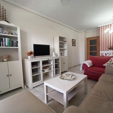 Precioso Apartamento Con Terraza Y Vistas Al Mar Torre Del Mar Luaran gambar