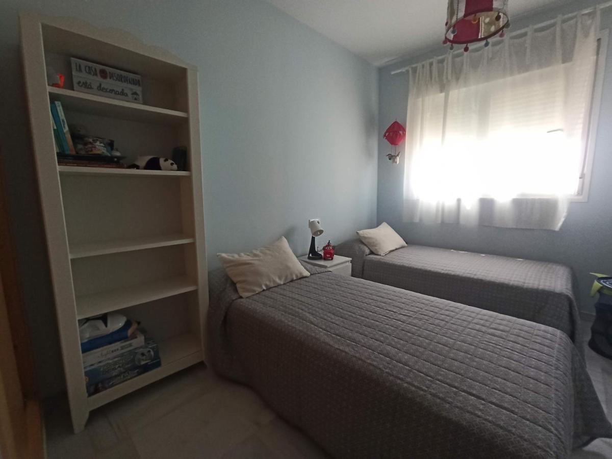 Precioso Apartamento Con Terraza Y Vistas Al Mar Torre Del Mar Luaran gambar